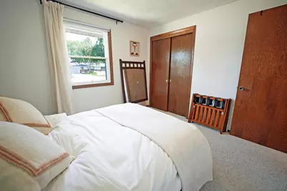 2915 Brookview Court, Green Bay, WI 54313 - Photo 9