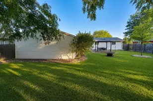 1124 Grove St, Menasha, WI 54956 - Photo 9