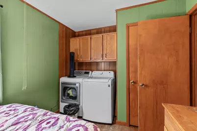 1866 Oakridge Road, Neenah, WI 54956 - Photo 11
