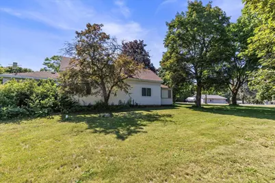 1866 Oakridge Road, Neenah, WI 54956 - Photo 21
