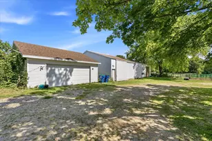 1866 Oakridge Rd, Neenah, WI 54956 - Photo 25