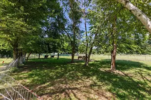 1866 Oakridge Rd, Neenah, WI 54956 - Photo 15