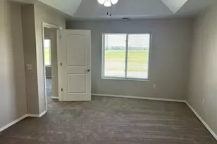 1685 W Main Cir, De Pere, WI 54115 - Photo 19