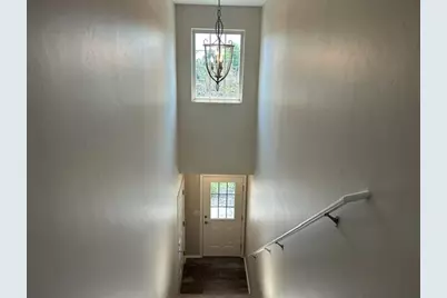 1685 W Main Circle #1, De Pere, WI 54115 - Photo 3