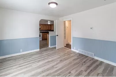 803 Shiocton Street, New London, WI 54961 - Photo 11