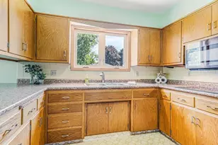 3332 W 1st Ave, Appleton, WI 54914 - Photo 17