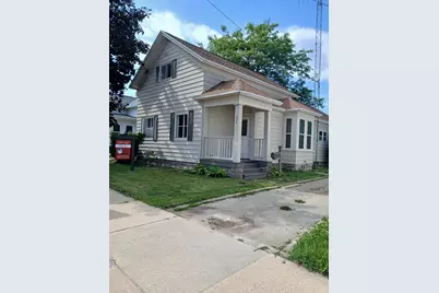 236 W South Park Avenue, Oshkosh, WI 54902 - Photo 1