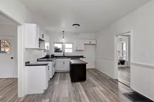 236 W South Park Ave, Oshkosh, WI 54902 - Photo 19