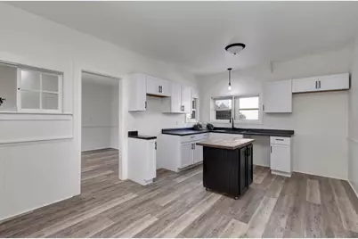 236 W South Park Avenue, Oshkosh, WI 54902 - Photo 17