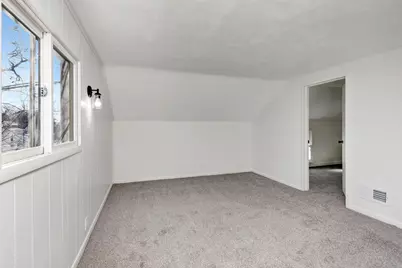 236 W South Park Avenue, Oshkosh, WI 54902 - Photo 21