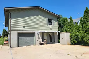 440 N Main St, Juneau, WI 53039 - Photo 5