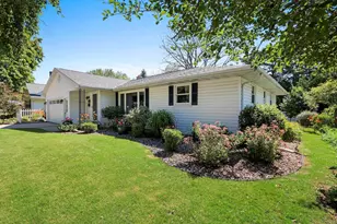 1421 Argonne Dr, Green Bay, WI 54304 - Photo 5