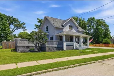 427 5th Street, Waupaca, WI 54981 - Photo 3