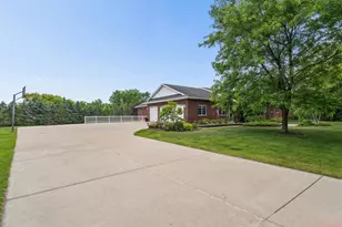1 W Cedar St, Hilbert, WI 54129 - Photo 41