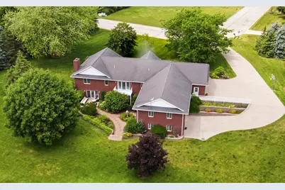 1 W Cedar Street, Hilbert, WI 54129 - Photo 1