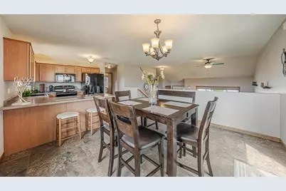 2631 Grassy Lane, Neenah, WI 54956 - Photo 11