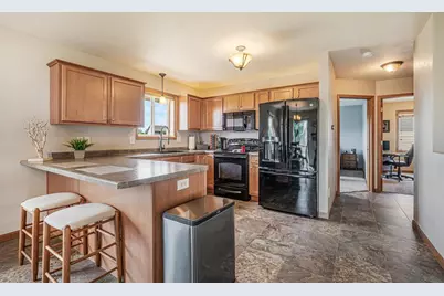 2631 Grassy Lane, Neenah, WI 54956 - Photo 13