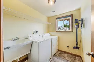 2631 Grassy Ln, Neenah, WI 54956 - Photo 33