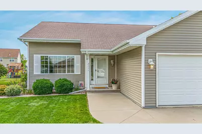 2631 Grassy Lane, Neenah, WI 54956 - Photo 5