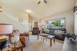 2631 Grassy Ln, Neenah, WI 54956 - Photo 7