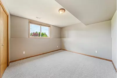 2631 Grassy Lane, Neenah, WI 54956 - Photo 31