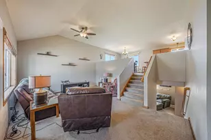 2631 Grassy Ln, Neenah, WI 54956 - Photo 9