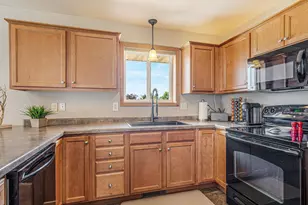 2631 Grassy Ln, Neenah, WI 54956 - Photo 15