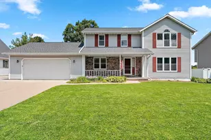 627 Broadview Dr, Green Bay, WI 54301 - Photo 1