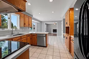 627 Broadview Dr, Green Bay, WI 54301 - Photo 25