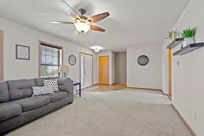 275 Fort Drive, Neenah, WI 54956 - Photo 9