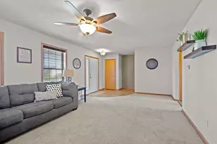 275 Fort Dr, Neenah, WI 54956 - Photo 9