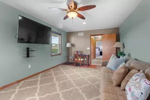 275 Fort Dr, Neenah, WI 54956 - Photo 27