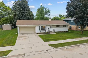 2410 36th St, Two Rivers, WI 54241 - Photo 37
