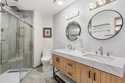W6439 Lakeview Court, Menasha, WI 54952 - Photo 15