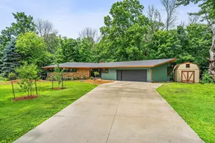 W6439 Lakeview Ct, Menasha, WI 54952 - Photo 53