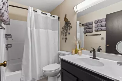 3182 Justin Court #8, Appleton, WI 54914 - Photo 7