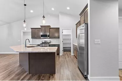 1625 Drusillas Way, Green Bay, WI 54313 - Photo 5