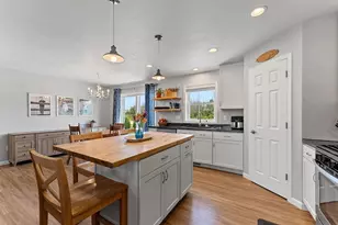 N9182 Dylan Dr, Appleton, WI 54915 - Photo 9