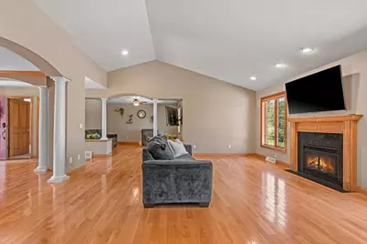 W6164 Shagbark Hickory Lane, Menasha, WI 54952 - Photo 15