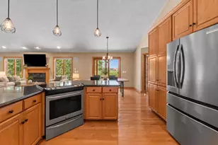 W6164 Shagbark Hickory Ln, Menasha, WI 54952 - Photo 35