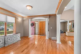 W6164 Shagbark Hickory Ln, Menasha, WI 54952 - Photo 5