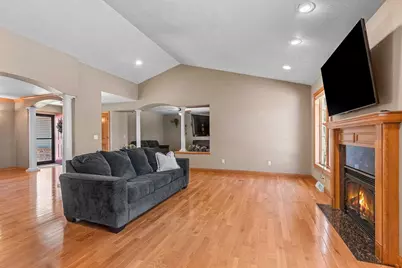 W6164 Shagbark Hickory Lane, Menasha, WI 54952 - Photo 13