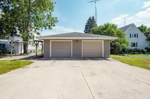 408 1st Ave, Adell, WI 53001 - Photo 25