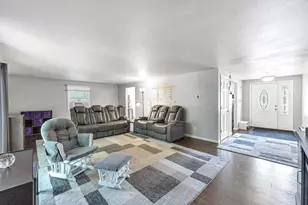 2136 9th St, Green Bay, WI 54304 - Photo 5