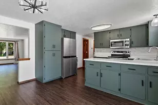 2365 Nicole Ann Cir, Green Bay, WI 54311 - Photo 7