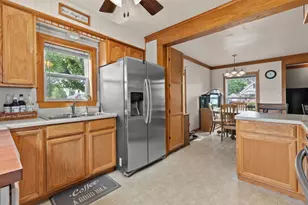 882 Higgins Ave, Neenah, WI 54956 - Photo 25