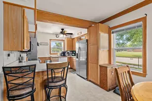 882 Higgins Ave, Neenah, WI 54956 - Photo 27
