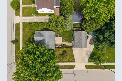 882 Higgins Avenue, Neenah, WI 54956 - Photo 11