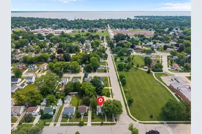 882 Higgins Avenue, Neenah, WI 54956 - Photo 13