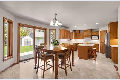 3445 Edinburgh Road, Green Bay, WI 54311 - Photo 9